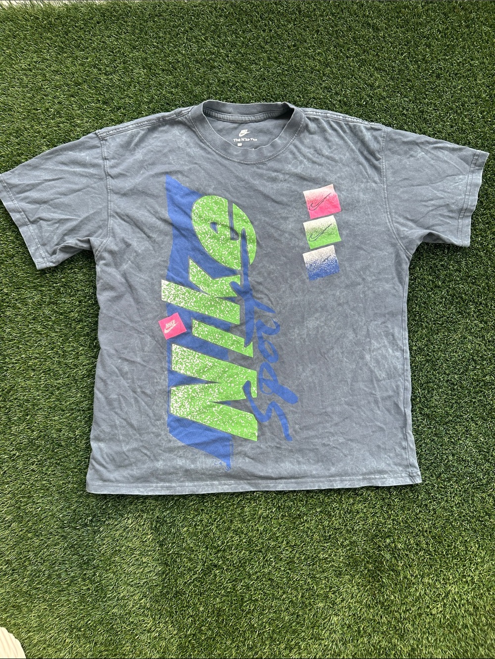 Nike Short-Sleeve Graphic Tee - Gray with Green & Blue Accents